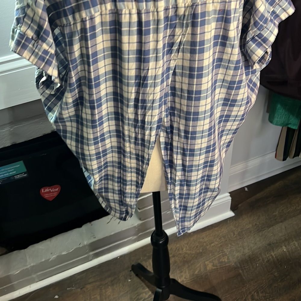 Madewell Button Down Top - image 8